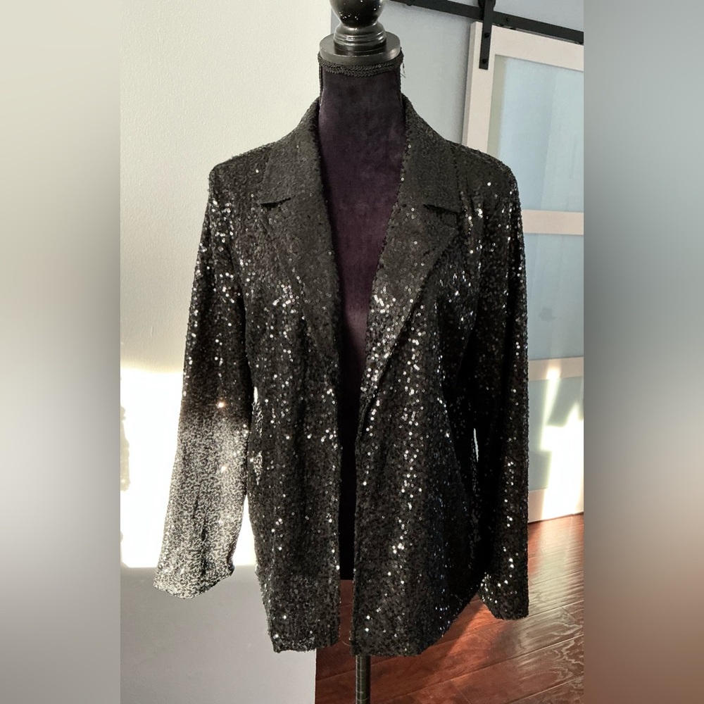 DRESSY sequin jacket 🔥🔥 - Picture 5 of 12